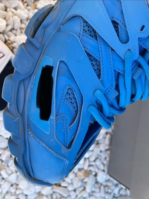 Balenciaga track cu defect!!