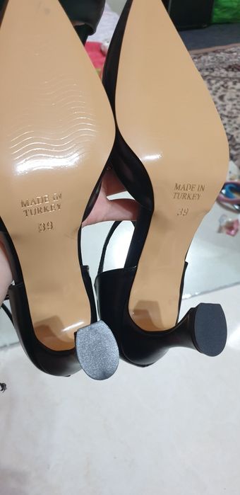 босоножки на каблуке