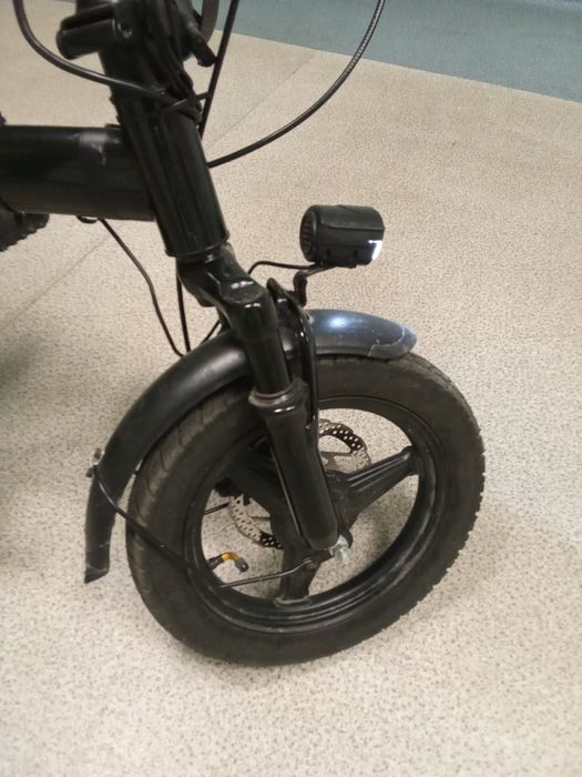 Продавам сгъваемо мини ел колело 14 инча  300 евро