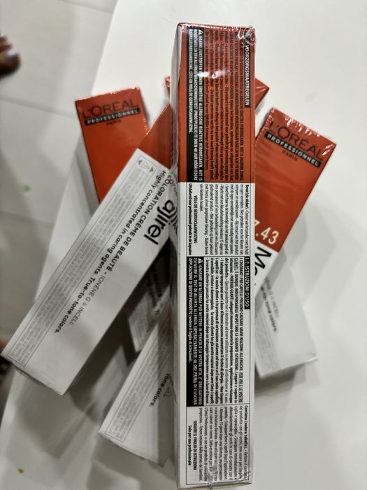 Vopsea L'Oreal Professionnel Majirel 7.43 Blond Aramiu Auriu