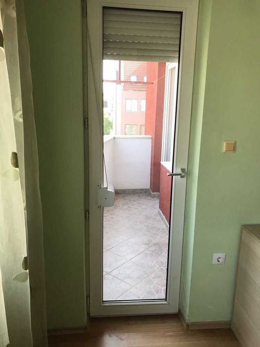 Дава се под наем Многостаен апартамент в Пловдив, Кършияка - 140 кв.м за 714 € - Снимка #14