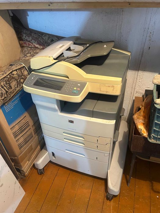 Принтер HP LaserJet M5025 (форматы А3 и А4)