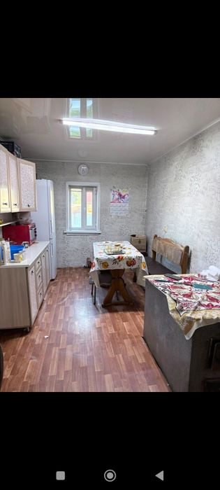 Продаю дом , 5 комнат вместе с кухней
