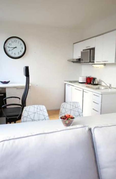 Дава се под наем Двустаен апартамент в Пловдив, Кършияка - 62 кв.м за 357 € - Снимка #2