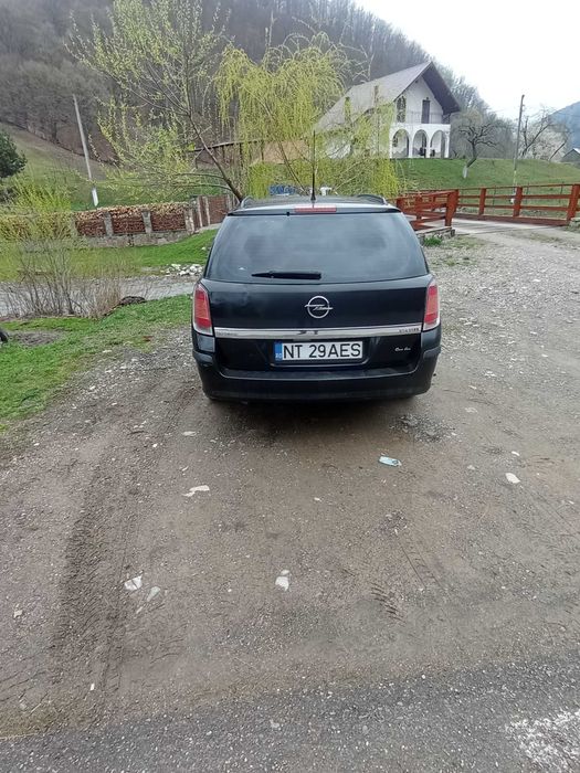 Vând Opel Astra h