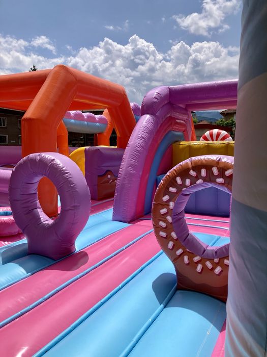 Батут "Бонбонената Къща"