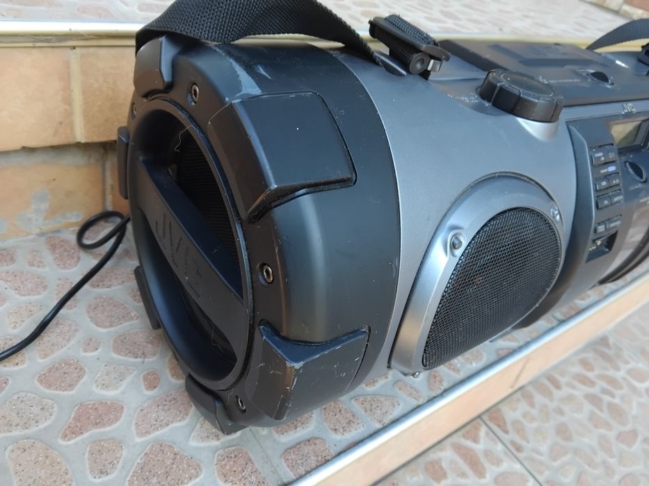 Радио  Касетофон  JVC Тунер Аукс Флашка