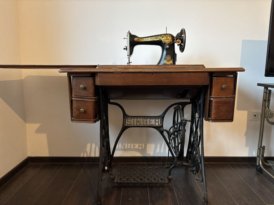 Masina de cusut Singer serie F 1912
