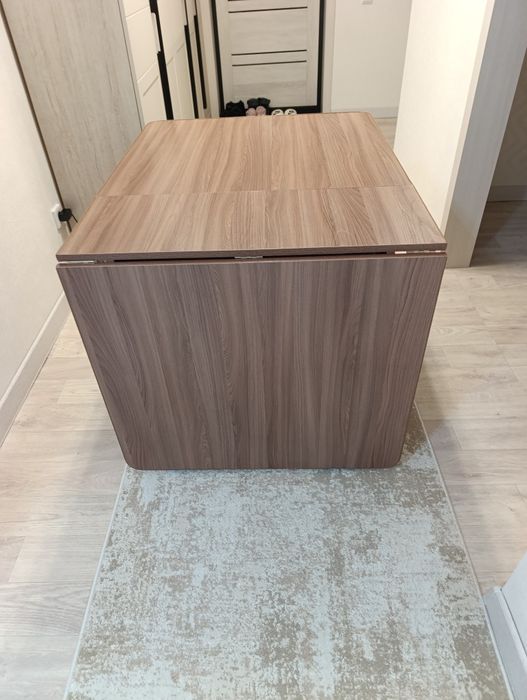 Продам стол книжка.