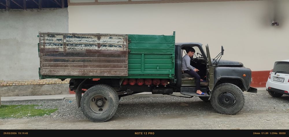 Yurib turgan moshina rama butun mator yaxshi dokumnetda muammo yoq