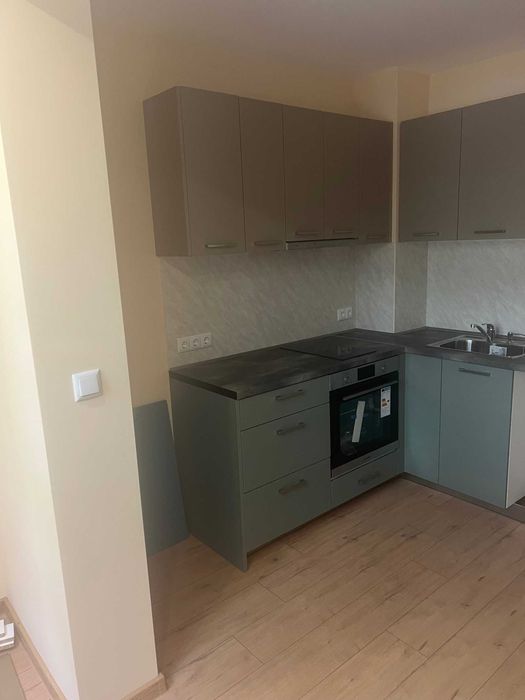 Дава се под наем Четиристаен апартамент в София, Лозенец - 90 кв.м за 766 € - Снимка #3