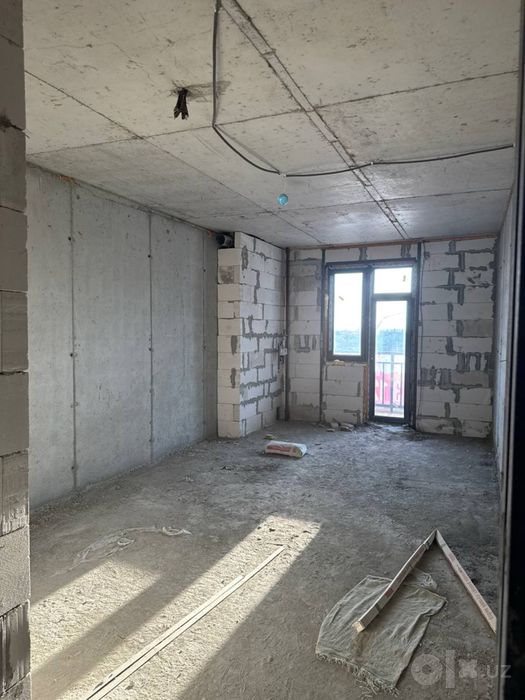 Сергели чоштепа бм груп 62кв 2 хона уй сотилади