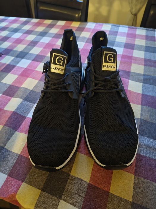 Adidași pantofi de lucru