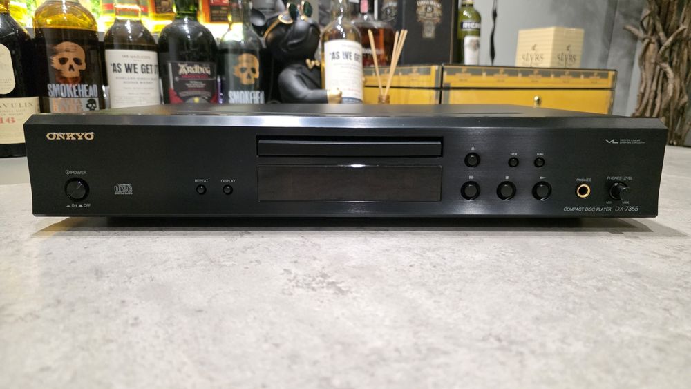 Onkyo DX-7355 – аудиофилски CD плеър, отличен звук и стабилен транспор