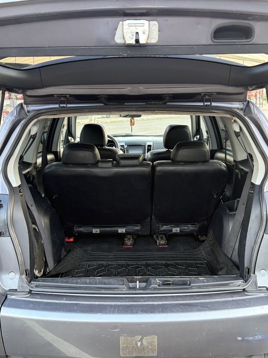 Mitsubishi  Outlander