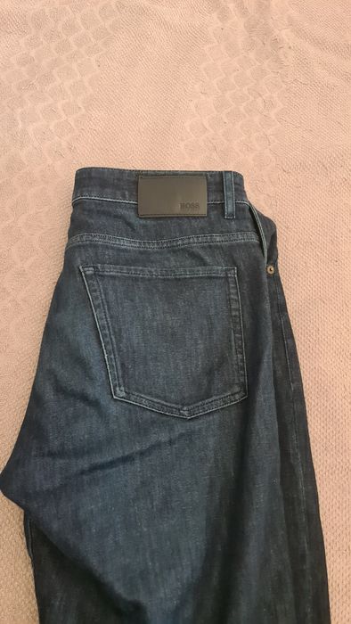 Продам BOOS,  джинсы ,