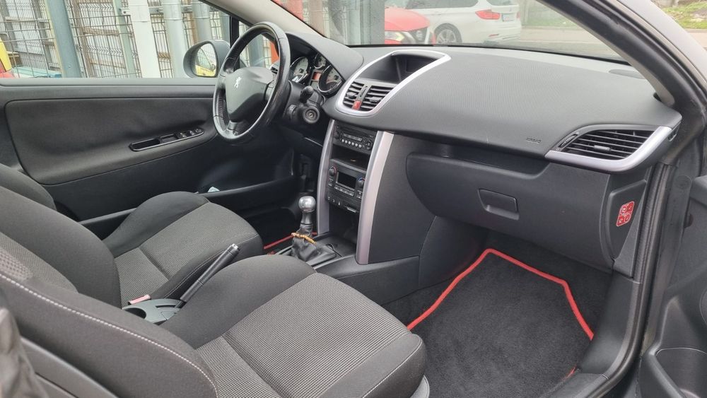Peugeot 207 CC Cabrio 1.6i