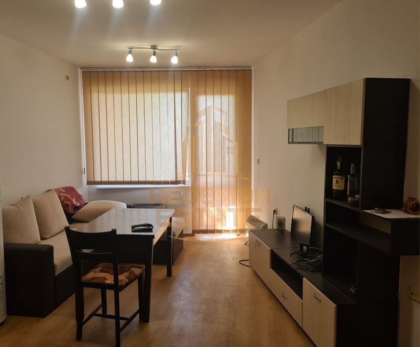 Продава се Двустаен апартамент в Варна, Галата - 67 кв.м за 1777 €/кв.м - Снимка #1