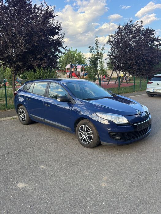 RENAULT Megane 2013 — imagine 2