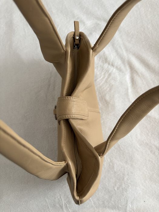 Естествена бежова кожа чанта