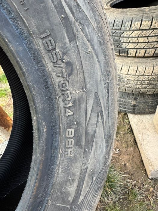 Продам шины на 14 летние