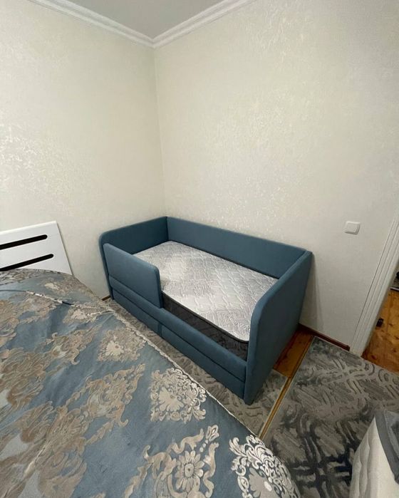 Подростковая кровать с мягкими бортиками