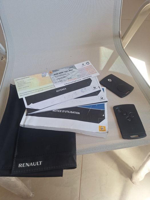 Renault megane 3  110 cp bosseline masina e full option