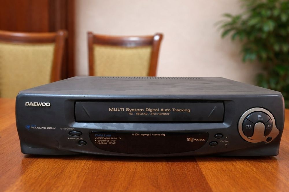 DAEWOO VQ 270K Videomagnitafon SOTILADI!!!