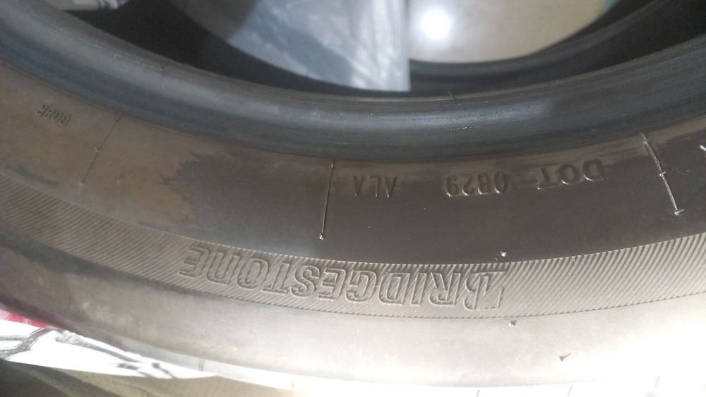 Продам шины 2шт.