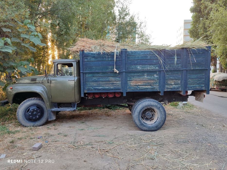 Zil 130 sotiladi yaxshi xolatda