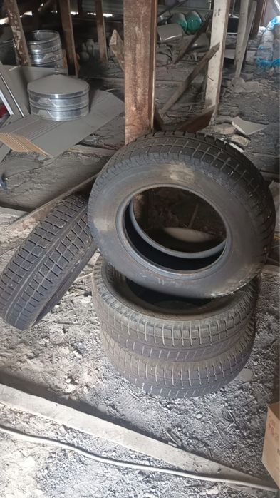 Продам зимние шины колеса