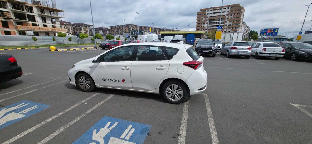 TOYOTA Auris 2018 — imagine 4