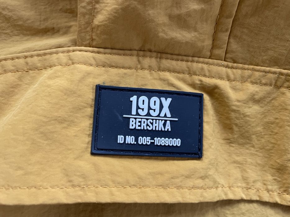 Berska geaca cu hoodie