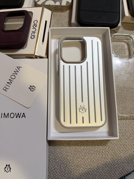 iPhone 15 Pro кейсове