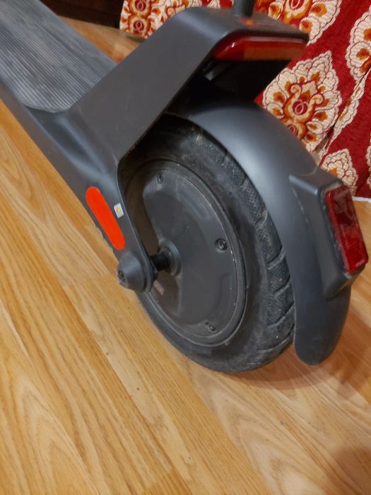 Триколка неразличими от нова