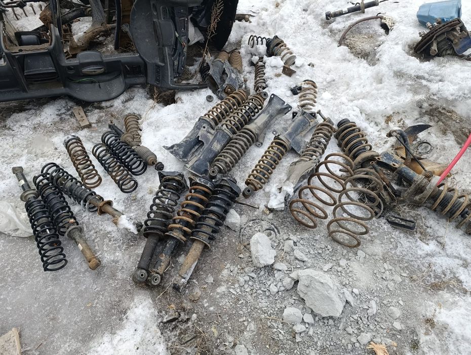 Продам Ауди на разбор по запчасти