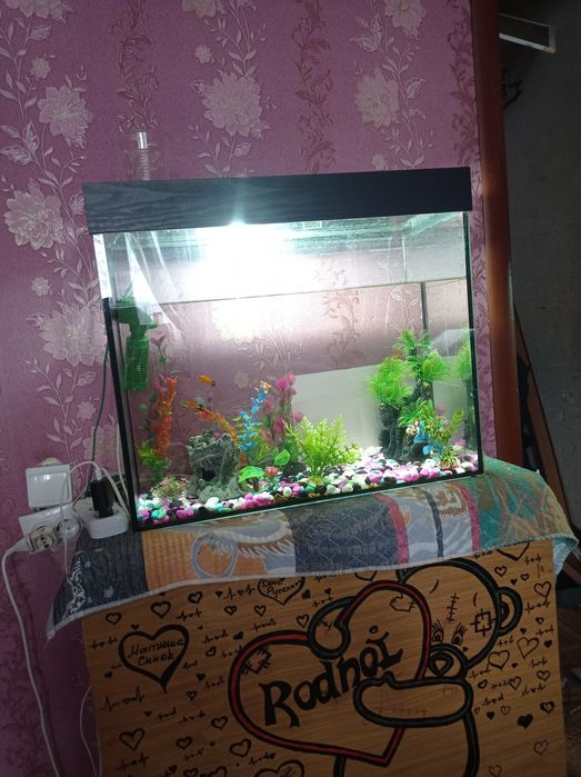 Продам аквариум 50к