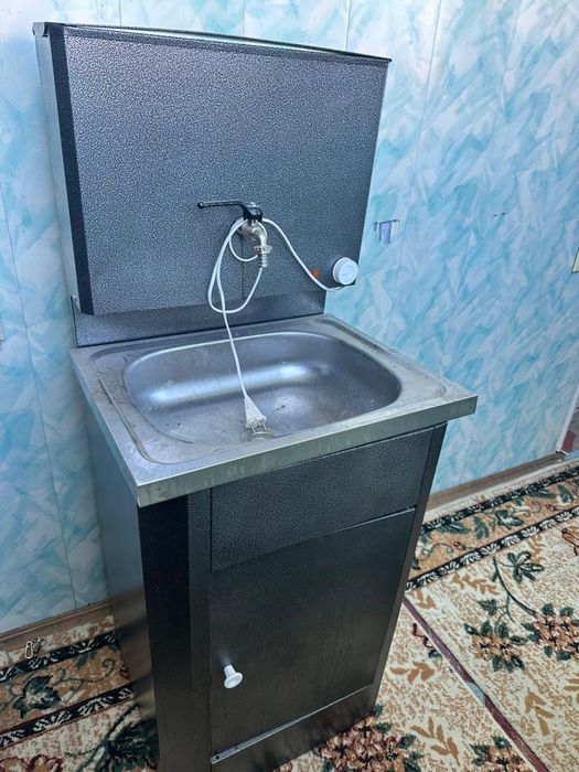 Умывальник для донерной и дач.
