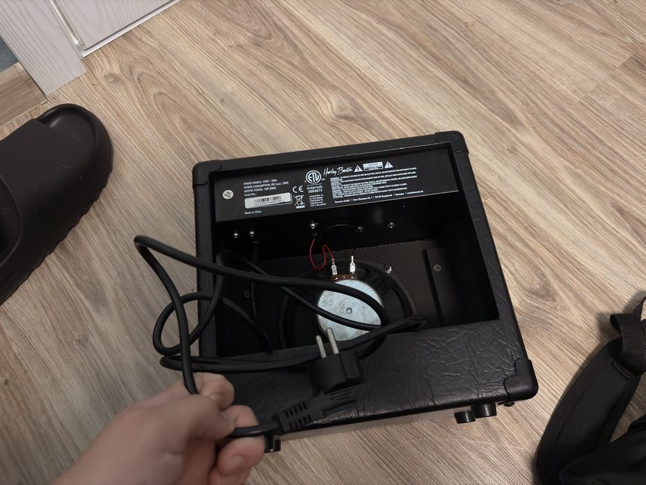 Усилвател harley benton hb-10g