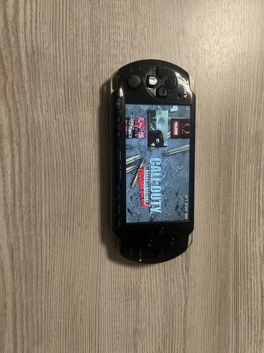 Psp 3000, 4gb memory stick