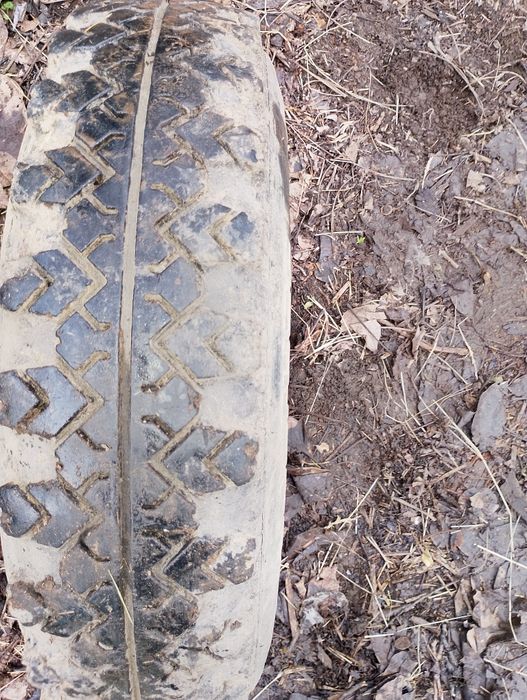 Гуми за Лада нива