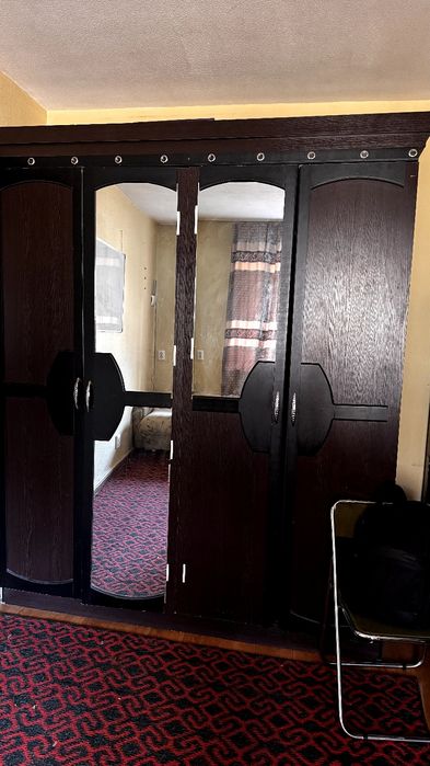 Продам срочно шифоньер