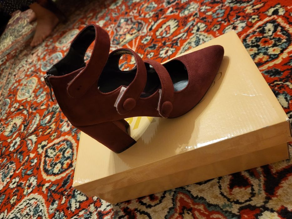 Продается женская обувь