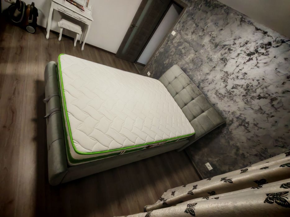 Vând pat matrimonial 140x200 cm