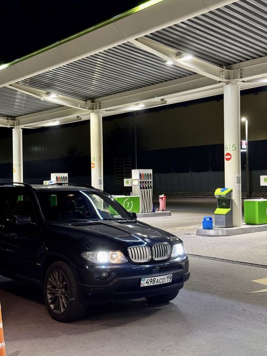 Продам BMW X5 E53