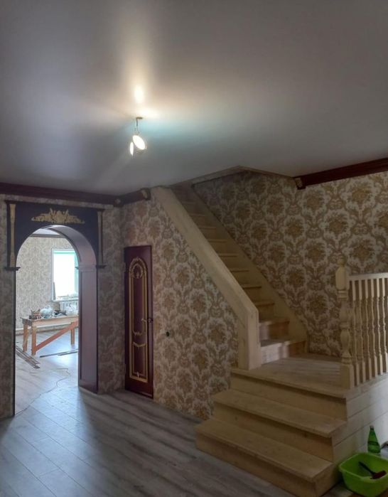 Поклейка Обоев. Галтели.