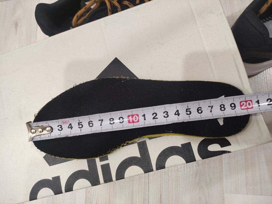 Кроссовки Adidas