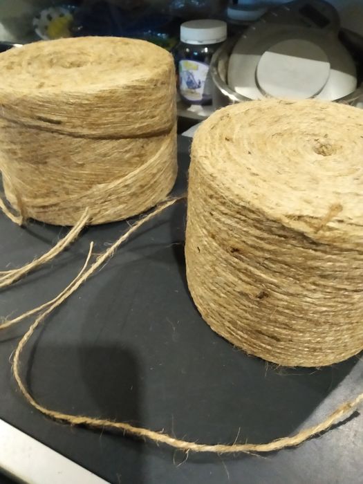 Джут метражём . Есть  0,5, 1,5 мм