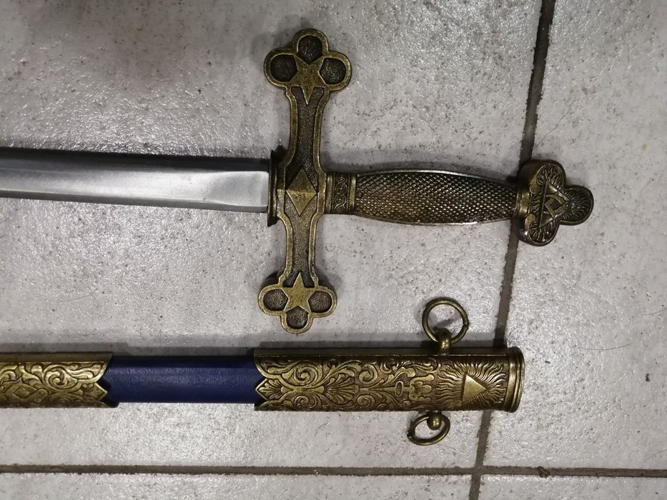 Красив меч,сабя,шпага,лапира,кортик