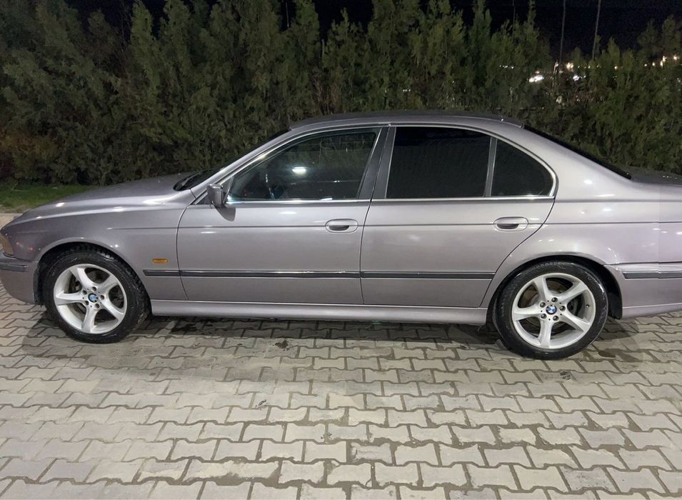 Машина в хоршем состояение